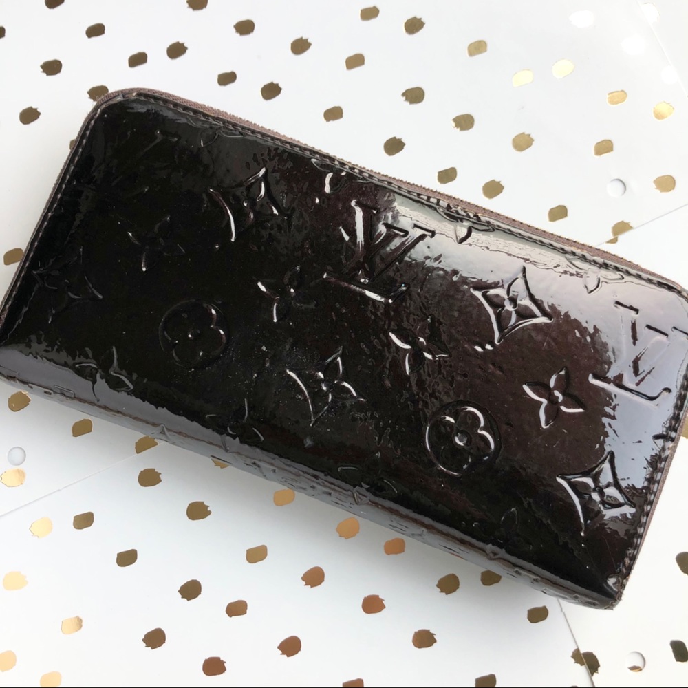 🛍 Louis Vuitton Zippy Wallet Amarante Vernis